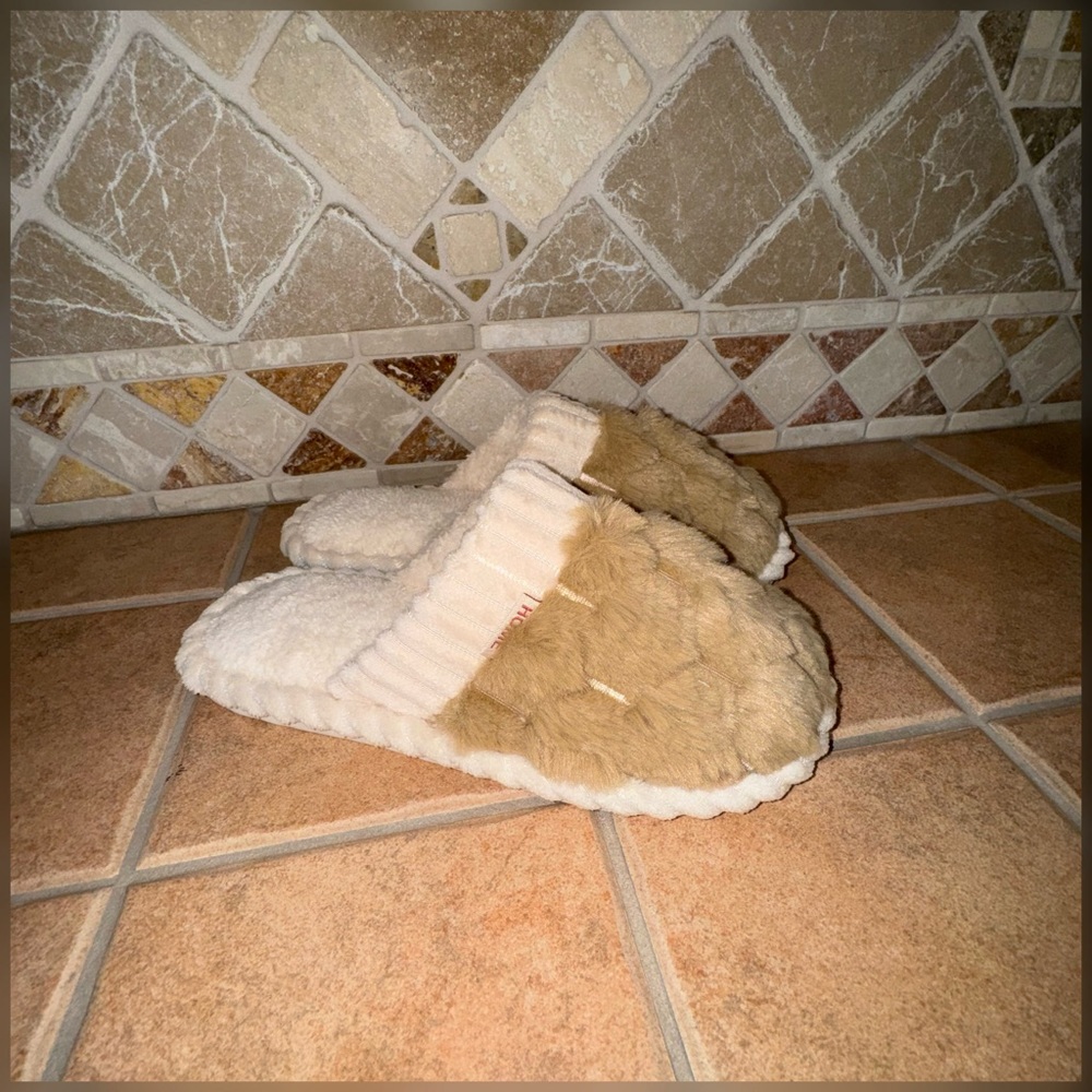 🆕🌟Slippers🌟